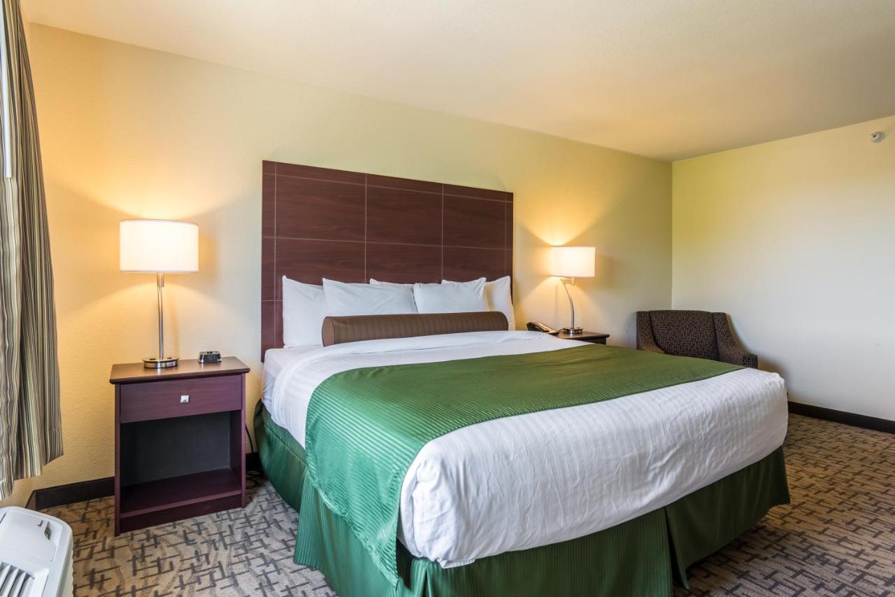 Cobblestone Hotel & Suites - Ері Екстер'єр фото